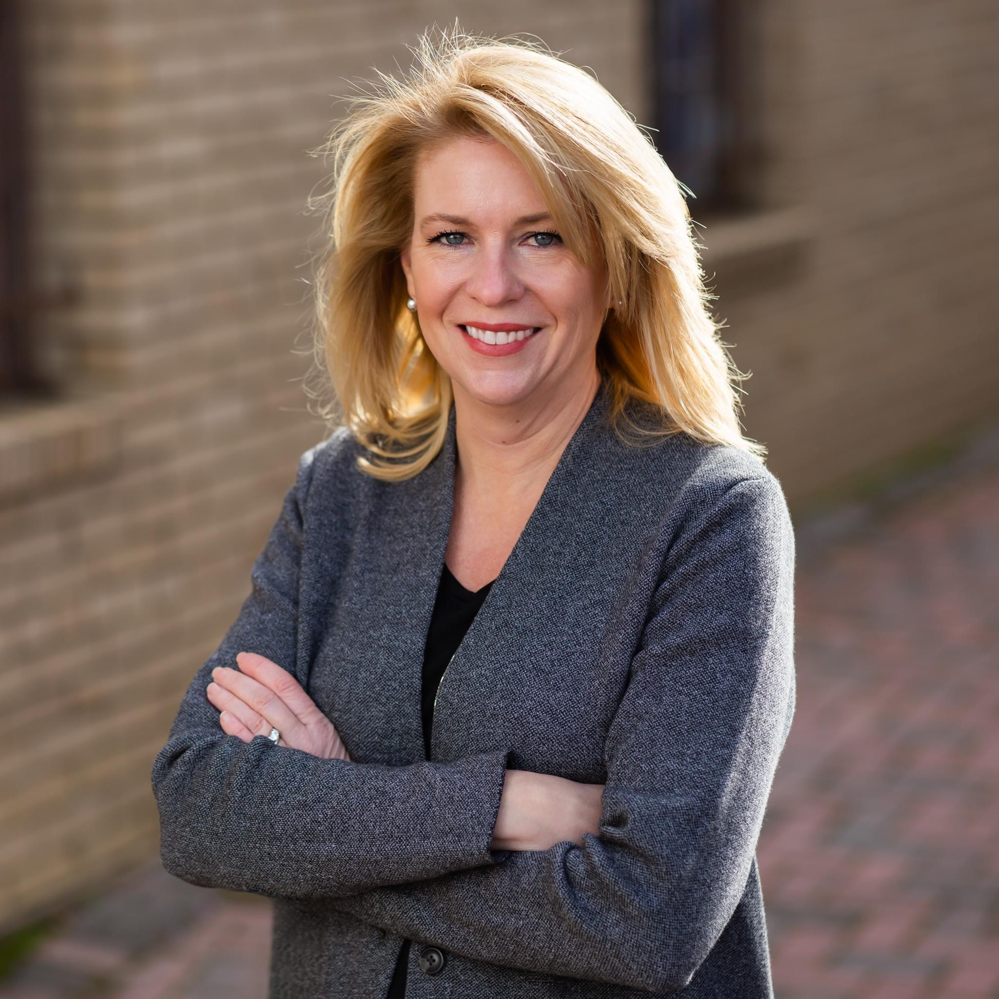 Chelle Gassan-20+ Years helping active Military & Veterans find homes